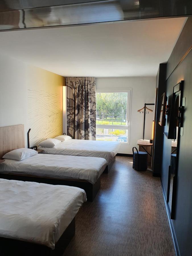 B&B Hotel Уистреам Экстерьер фото